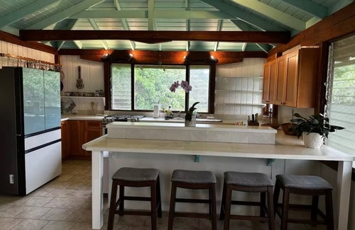 Mark Twain House | The Aloha Place 1-bedroom house in Naalehu