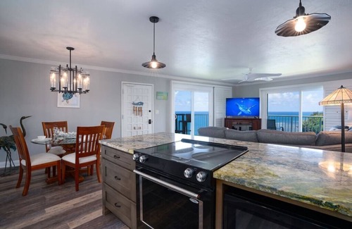 Princeville Condo | The Dream View Vacation - OCEAN FRONT -