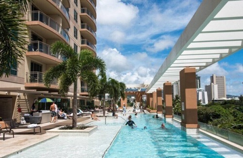 Waikiki Condo | The Grand Islander, a Hilton Grand Vacations Club - 1 Bedroom Premier Luxury - Ocean View - 1BL
