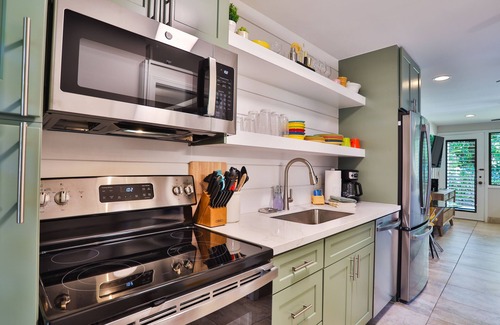 Napili Condo | The Napili Bay, Steps to Sand, Studio, King bed, Remodeled in June of 2023