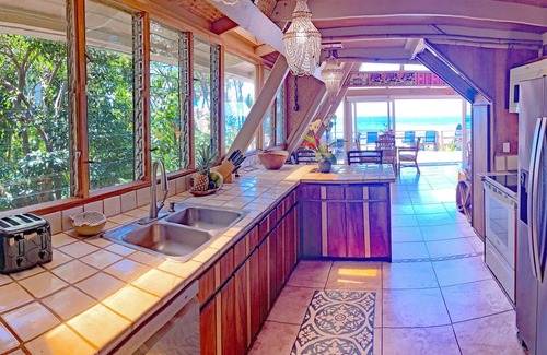 Pupukea House | THE SUNSET BEACH HOUSE Nov. 8th to 20th is still available! SANDY SUNSET BEACH!