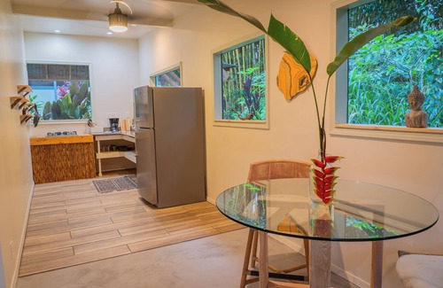 Mountain View House | The ‘Ulu Suite - Jungle Bungalow on 10 Acres- close to all!