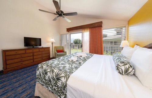Princeville Hotel | Three 1BR Condos w/BBQ Grills + Fire Pits + Pool/Jacuzzi | Free Parking