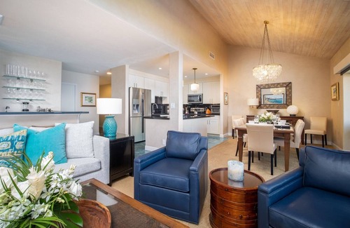Wailea Villa | TOP FLOOR BEACHFRONT VILLA | PANORAMIC OCEAN VIEWS | E301 MAKENA SURF