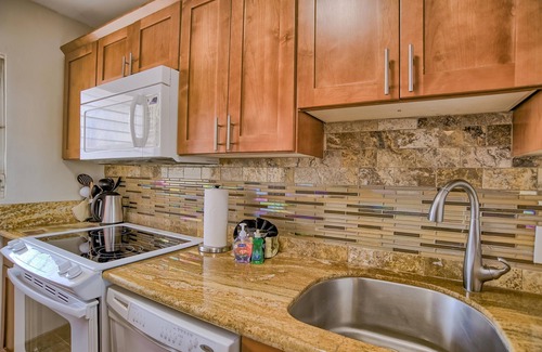 Kihei Condo | Top Floor Unit ~ Endless Ocean Views