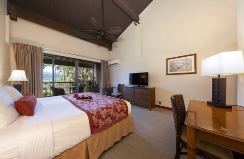 Princeville Hotel | Tropical Paradise #1 Best Value Resort on Kauai! Full Kitchen, Swimming Pool!