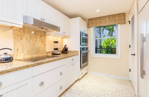 Kahuku Condo | Turtle Bay Villas 304 w/ Shared Pool, Spa, BBQ Griller, Lanai & AC