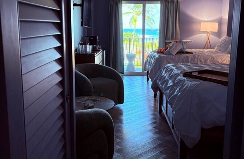 Hanamaulu Hotel | Two Queen Beds w Spectacular Views and Amenities NO RESORT FEES