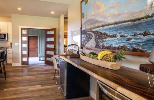 Waikoloa House | Ultimate Luxury Resort Vacation- Island Oasis Villa has a lap pool and minature golf course