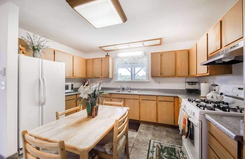 Volcano House | Unwind in a Quiet Volcano Cul-de-Sac Home Near the Park & Golf