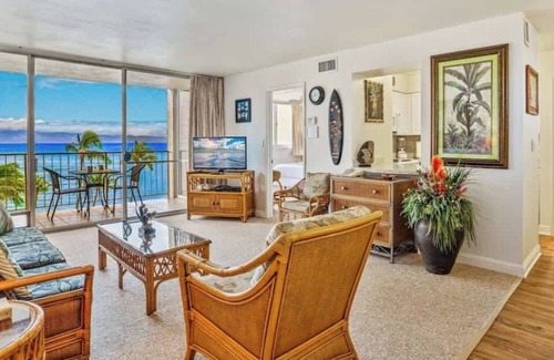 Kahana House | Updated oceanview Hawaiiana style 1 bedroom resort condo, AC, walkable area