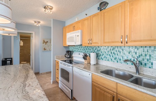 Waikiki Condo | View Condo with Free Parking, Pool, Hottub, Sauna, Tennis Court and More