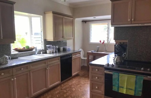 Kalama Tract Villa | Villa Frangipani, Kailua/2 minute walk to Beach February 2027 Specials