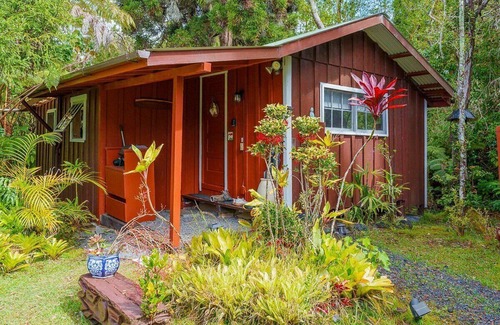Volcano Cabin | Volcano Artist Cottage
