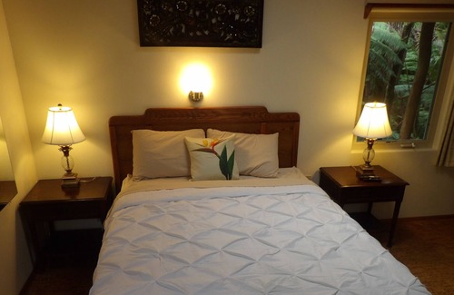 Volcano Hotel | Volcano Hale