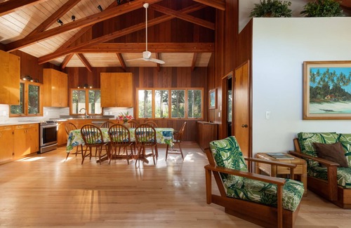 Puako House | Waialea Bay Beachfront Home with AC