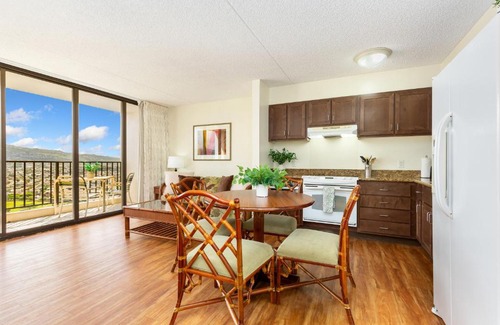 Waikiki Apartment | Waikiki Banyan By Chase 'N Rainbows - 1Bedroom City View #3409