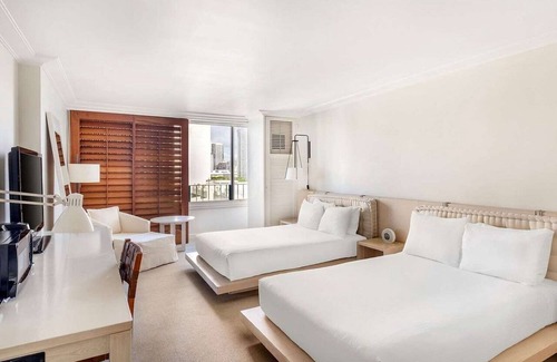 Waikiki Resort | Waikiki | Island City Stay | Pool & Marina | Double Room
