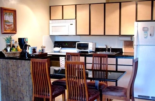Waikiki Condo | Waikiki Sunset 2BR - DIRECT Diamond Head View!