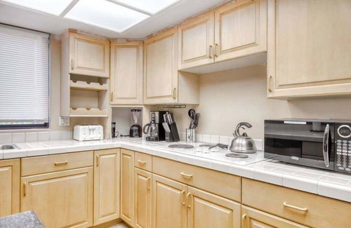 Waikoloa Condo | Wake on the Golf Course in a Ground-Floor Condo with Pool & A/C