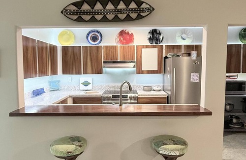 Hawaii Kai House | Waterfront 3-bedroom townhome, 6 month min Oahu