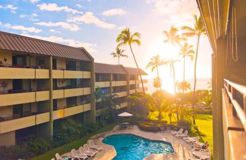 Kahaluu Bay Apartment | Winter Getaway - Prime Location - at Magic Sands Beach