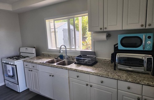 Kona Palisades Apartment | Wonderful studio in Kailua-Kona perfect for your island retreat!