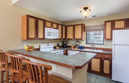 Kailua-Kona Condo | Wyndham Kona Hawaiian | 2BR/2BA King Bed Suite
