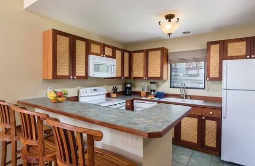Kailua-Kona Condo | Wyndham Kona Hawaiian | 3 2BR King Bed Suites