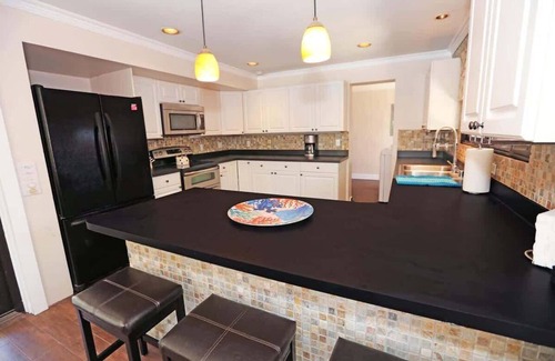 Kalama Tract House | Zen Home Near Kailua Beach. Ask For Short Stays