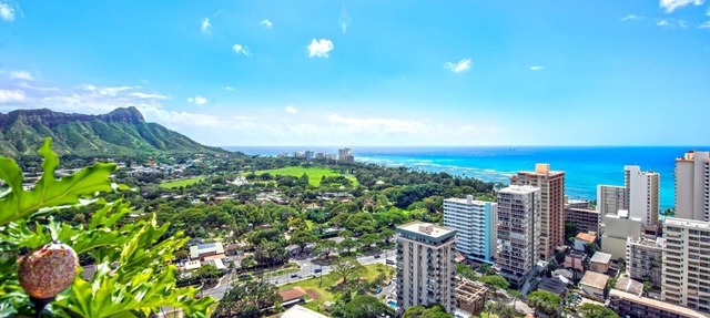 1-Bed/1-Bath, Furnished, In-unit W/D, High floor, Breathtaking Views Waikiki