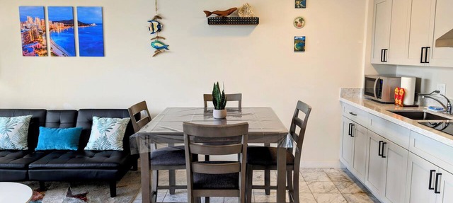 22nd Fl, Free parking, AC, WIFI, Beautiful Mountain View