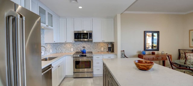 Amazing Remodeled Oceanfront Escape – Makena Surf F-202 with Spectacular Views!