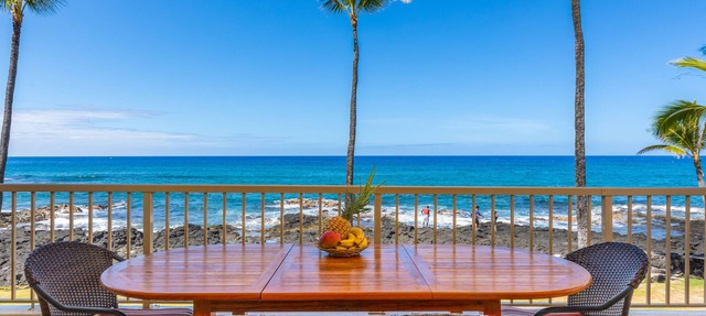 Available for IRONMAN! Oceanfront! 2nd Largest 2 bedroom! Sleeps 5 in beds! D18