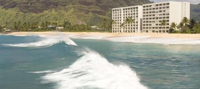 Beach condo on ground floor. contact for 30 day or more rental discounts