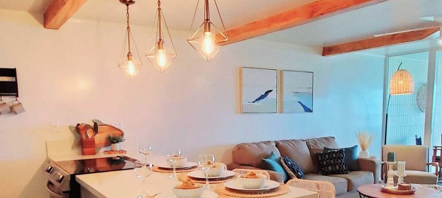 Beach Front Condo w/Beautiful Sunrises on Private Sandy Beach + Turtles + Perfect Snorkel Spot