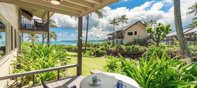 Beach Front! Tunnels Beach Haven, Pool & Hot Tub!