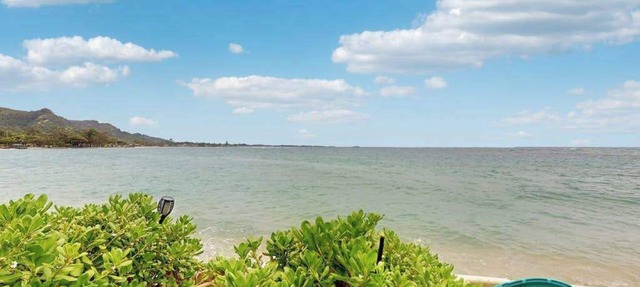 Beachfront Hauula Hideaway with Ocean Views - Steps to the Sand