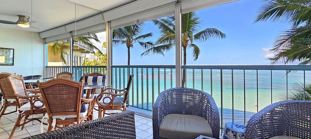 Beachfront Studio Condo Sans Souci 206