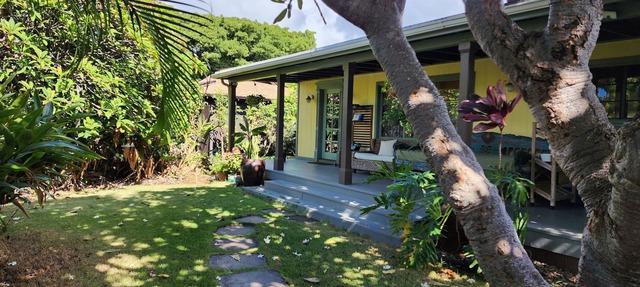 Beachside Studio in Kahala