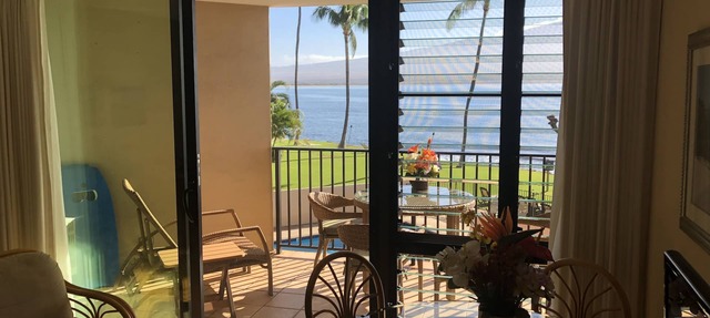 Beautiful Oceanfront Maui Condo