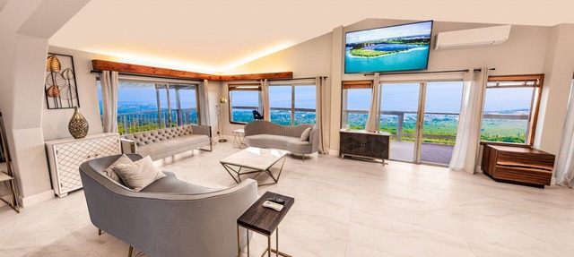 Beautiful Oceanview Home and Studio