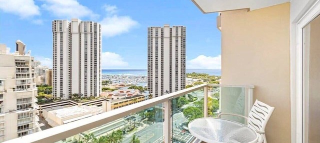 Beautiful Studio at Ala Moana 1330 HONOLULU
