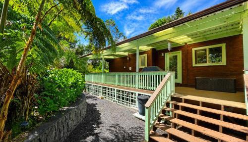Beautiful Volcano Getaway With Hot Tub Near National Park