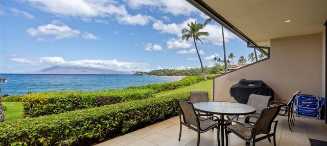 Breathtaking Views -Remodeled Ocean Front Condo - Makena Surf Resort F-111