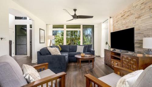 Breezy + Spacious 3/2 House with Bali Hai View