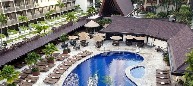 Charming Tropical Getaway with Outdoor Pool! Steps to Waikiki Beach!
