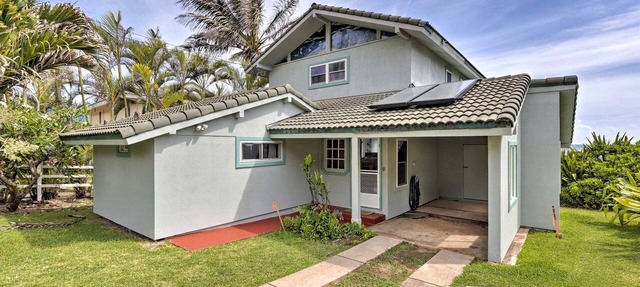 Chic Beach House with Incredible Views Perfect for Water Sports in Anahola, Hawaii
