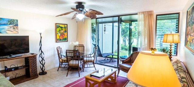 Elegant Turtle Bay Condo