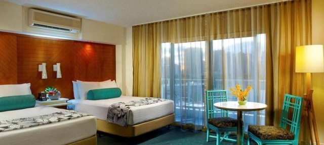 Enjoy Complimentary Breakfast | 3 Relaxing Rooms | Outdoor Pool